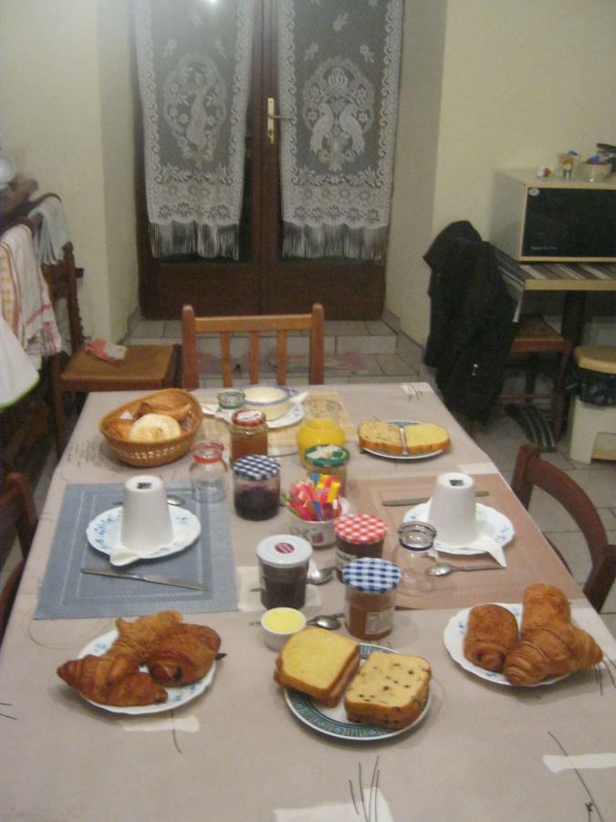 Chambres A 7 Km Du Mt St Michel Huisnes-sur-Mer Luaran gambar